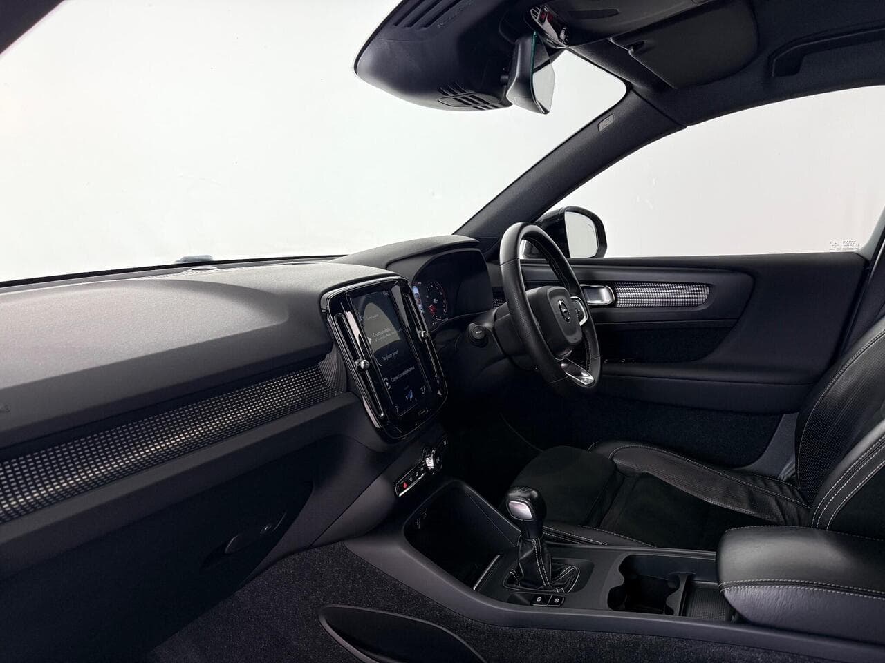Volvo XC40 thumbnail Interior Front