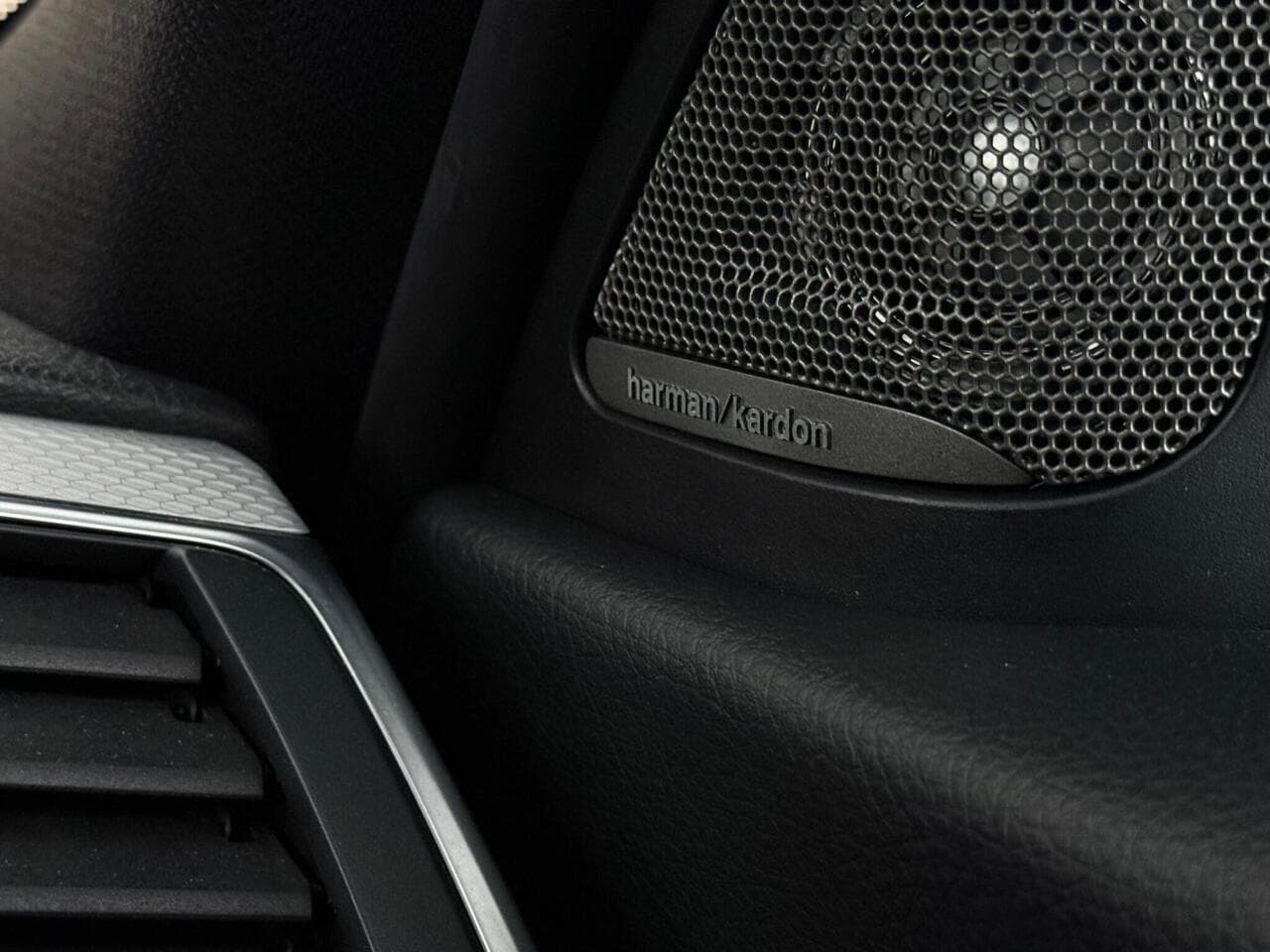 BMW 3 Series thumbnail Misc Controls