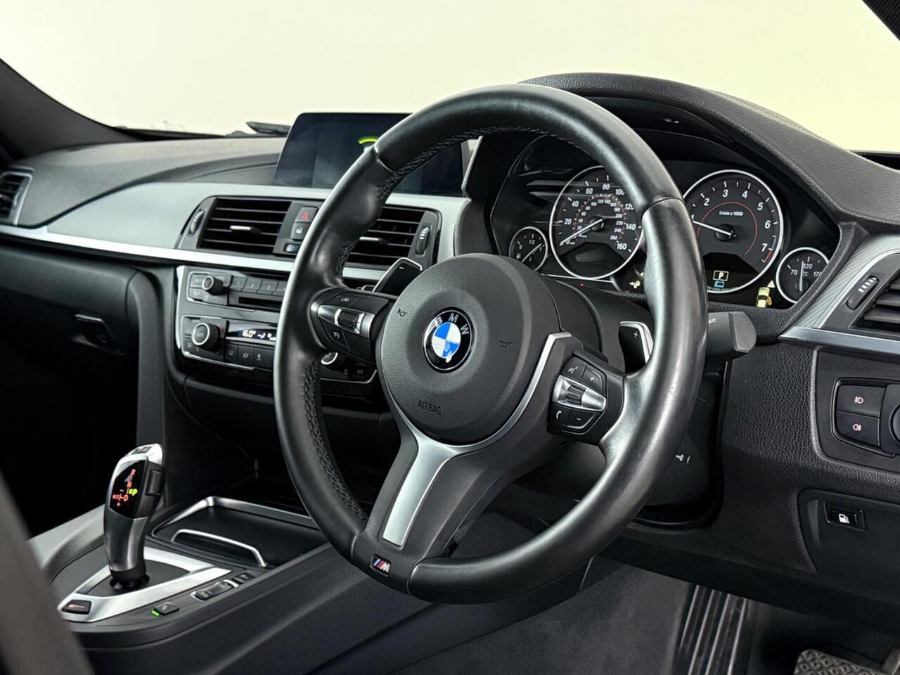 BMW 3 Series thumbnail Steering Wheel