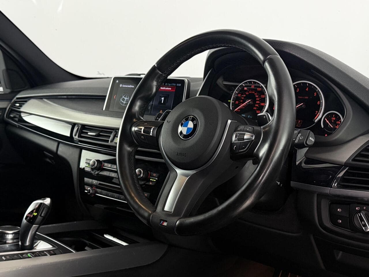 BMW X5 thumbnail Interior Front
