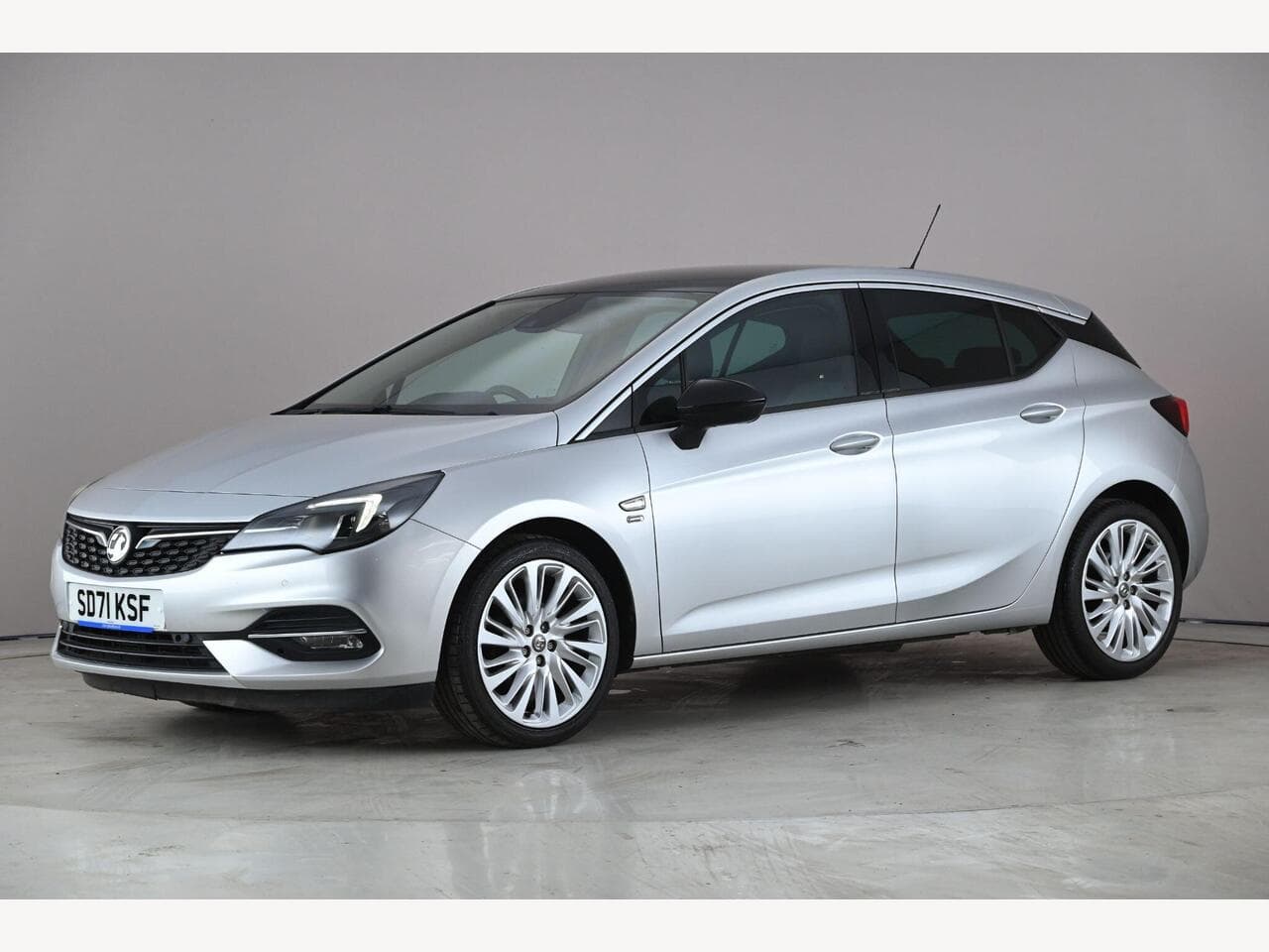 Vauxhall Astra thumbnail Front Left