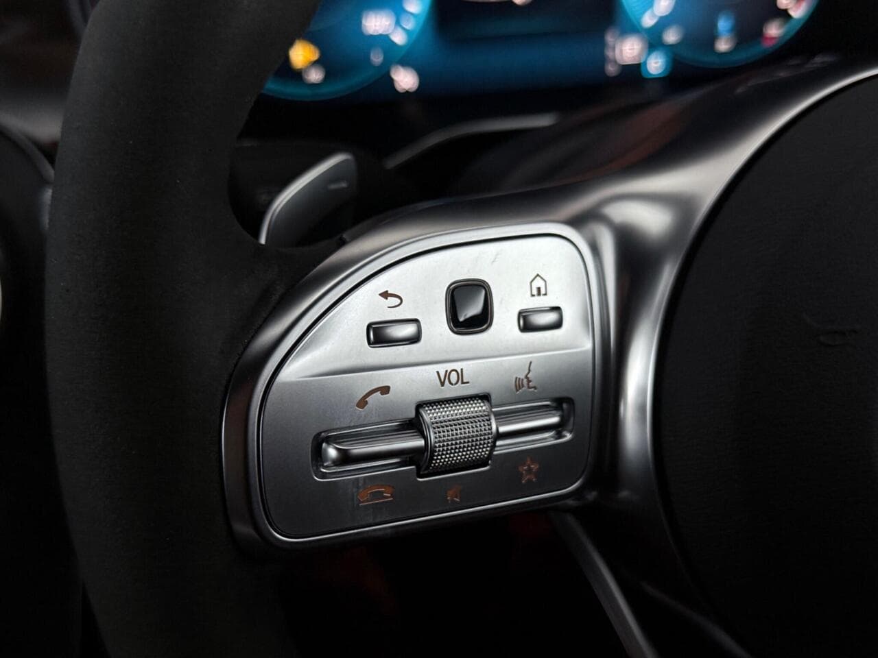 Mercedes-Benz C Class thumbnail Misc Controls