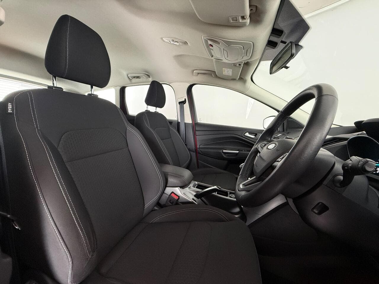 Ford Kuga thumbnail Seat Driver