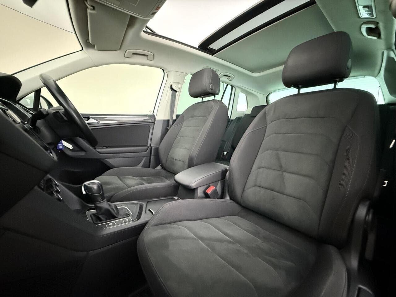 Volkswagen Tiguan thumbnail Seat Front Passenger