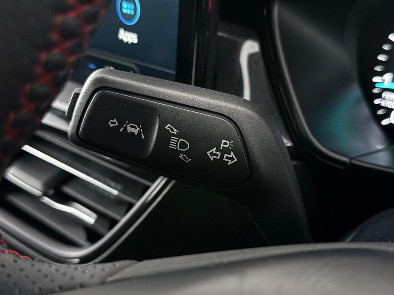 Ford Focus thumbnail Misc Controls