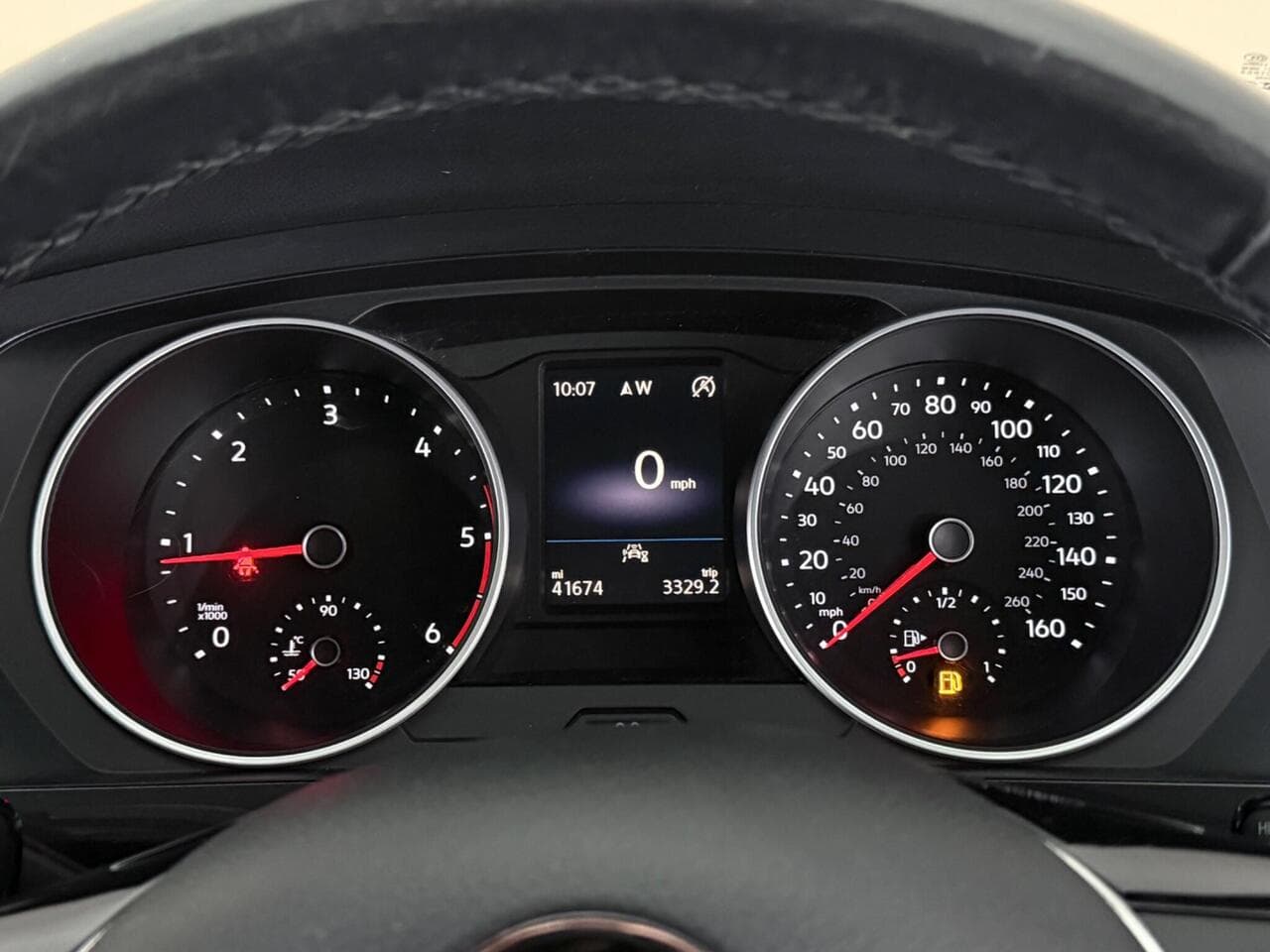 Volkswagen Tiguan thumbnail Driver Instruments