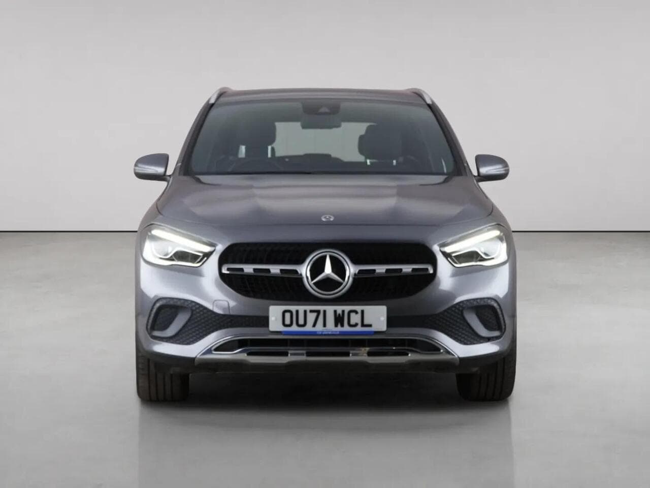 Mercedes-Benz GLA thumbnail Front