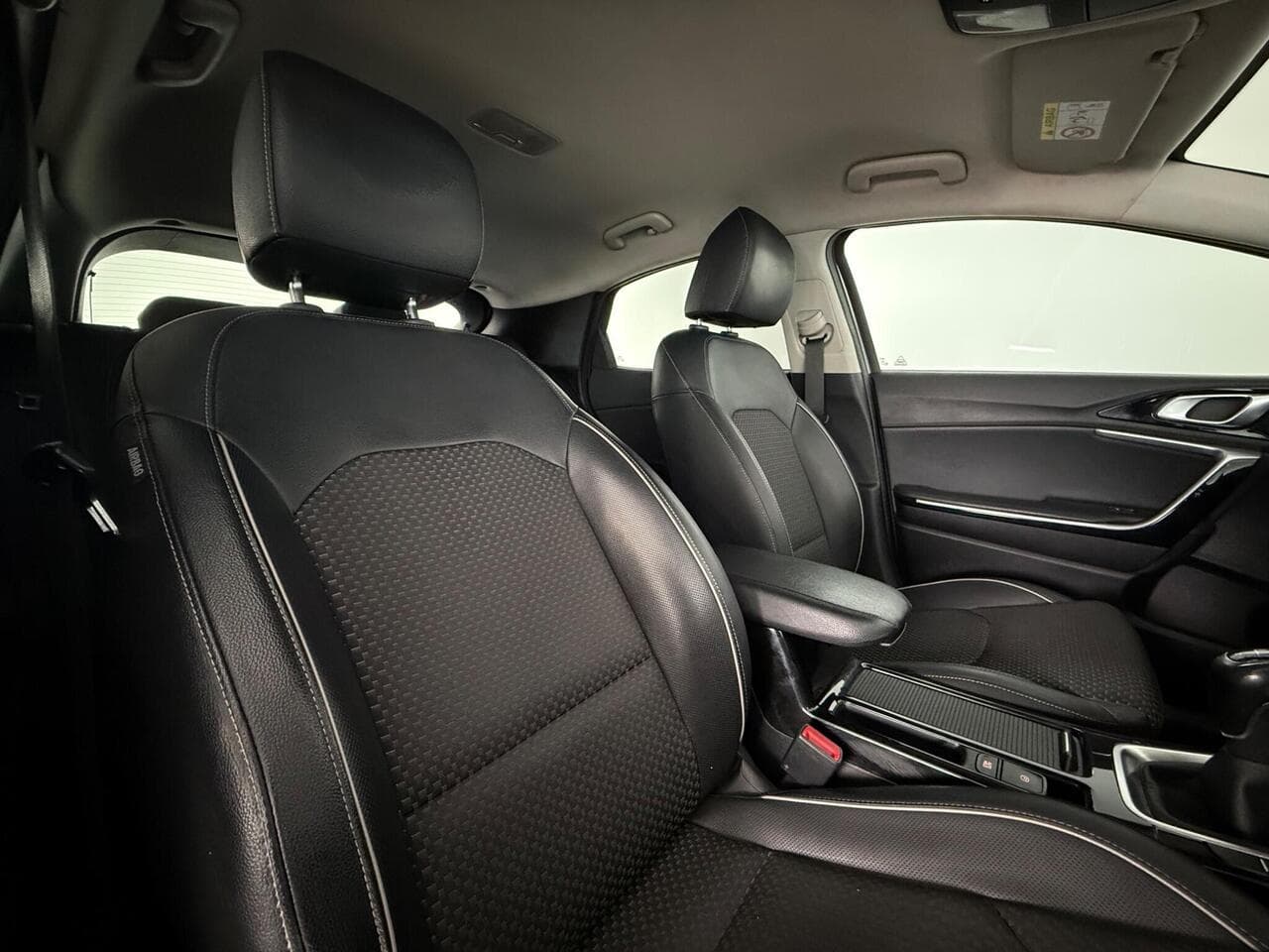 Kia XCeed thumbnail Seat Driver