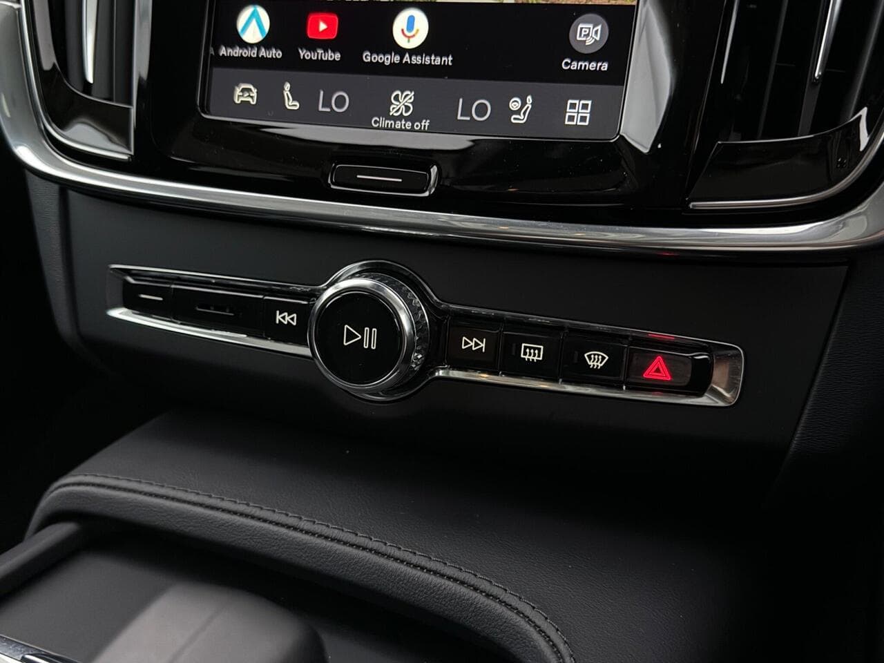 Volvo V90 thumbnail Misc Controls