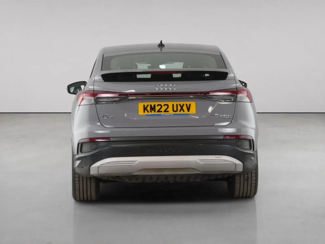 Audi Q4 e-tron thumbnail Rear