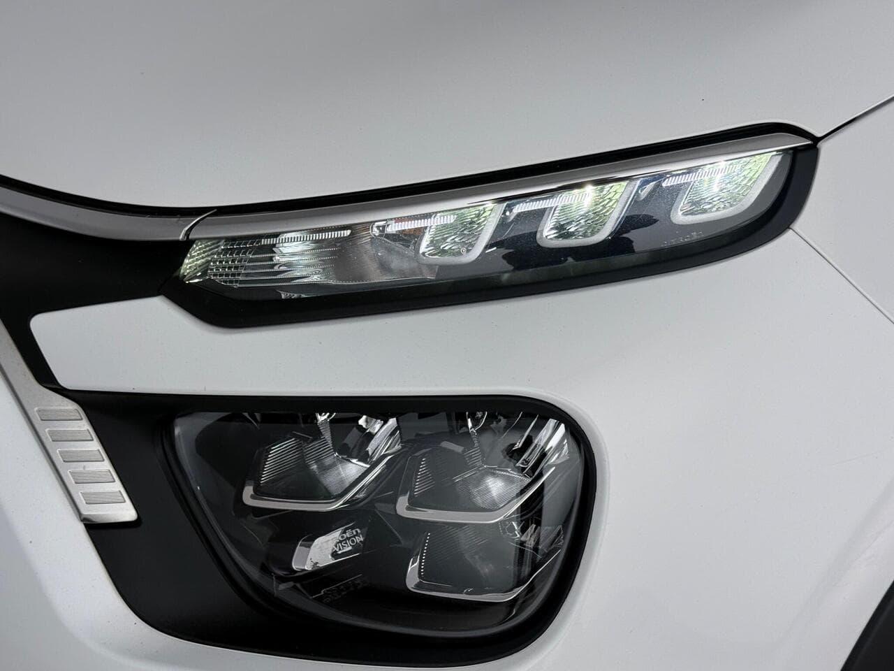 Citroen C3 thumbnail Lights Front