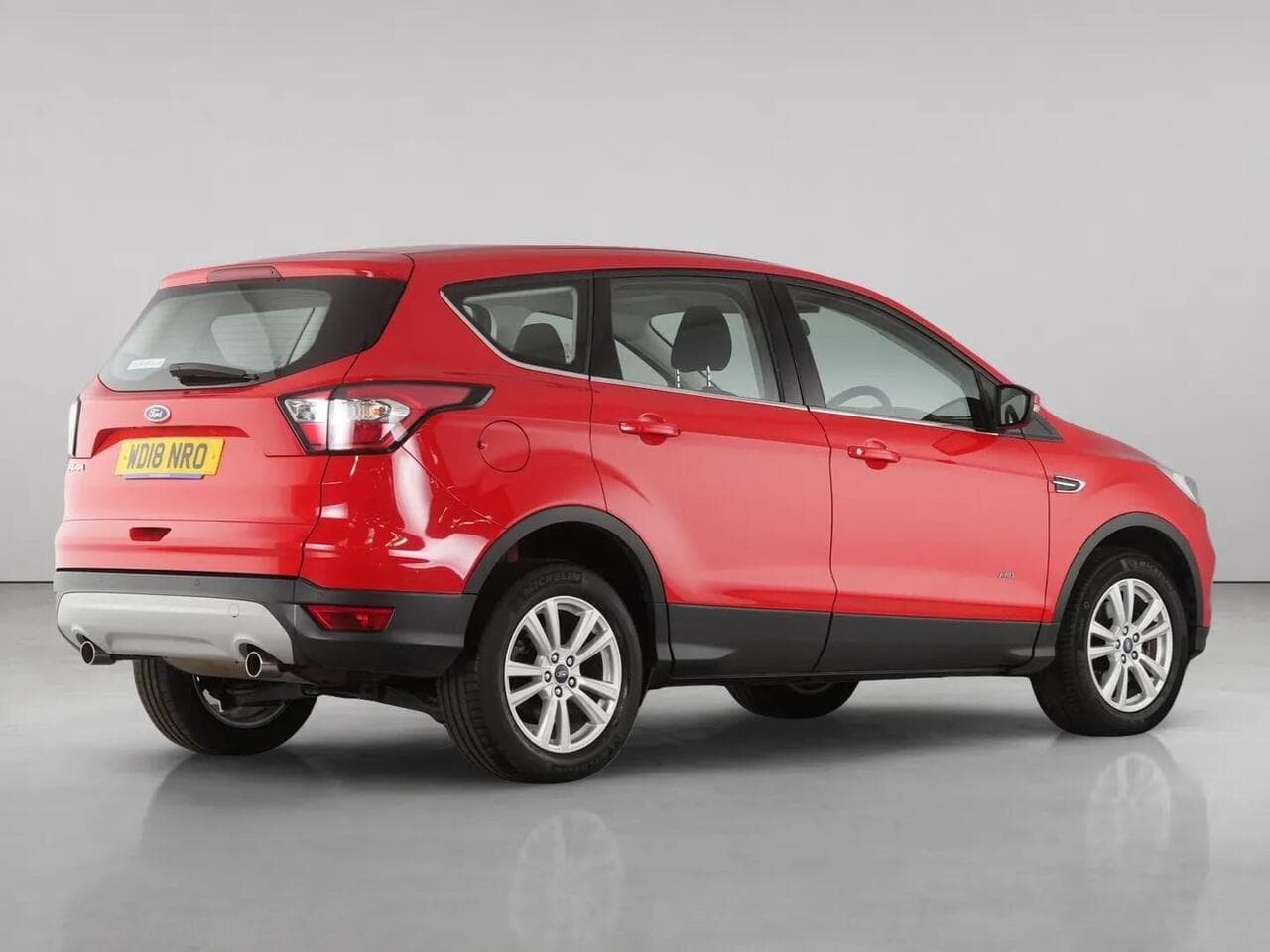 Ford Kuga thumbnail Rear Right