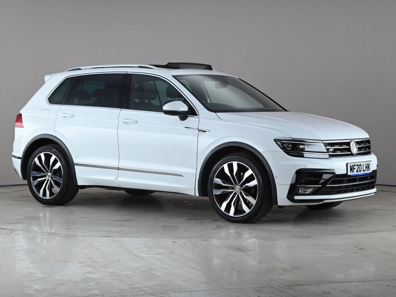 Volkswagen Tiguan - Volkswagen Tiguan 2.0 TDI R-Line Tech DSG 4Motion Euro 6 (s/s) 5dr