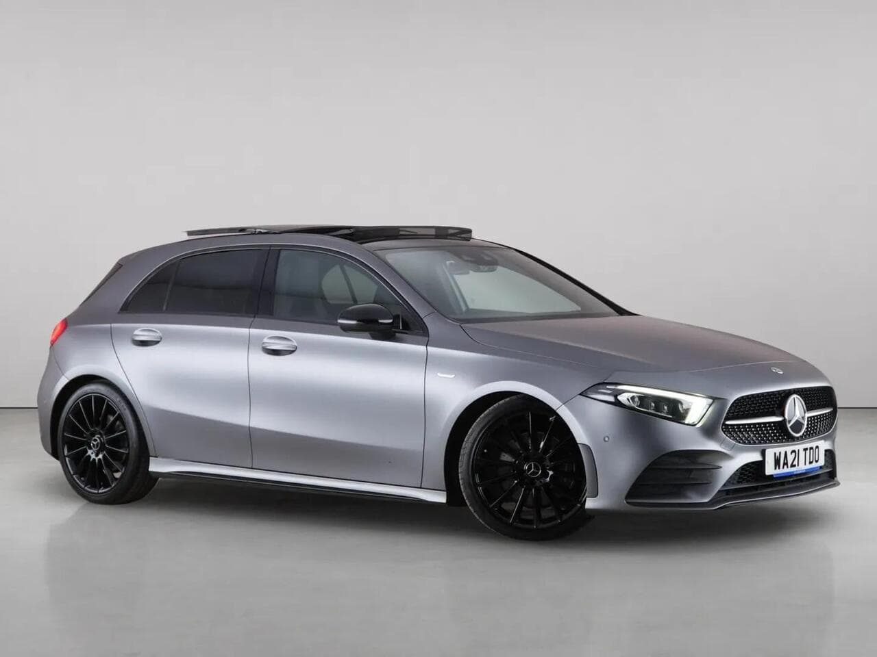 Mercedes-Benz A Class - Mercedes-Benz A Class 2.0 A220d Exclusive Edition Plus 8G-DCT Euro 6 (s/s) 5dr