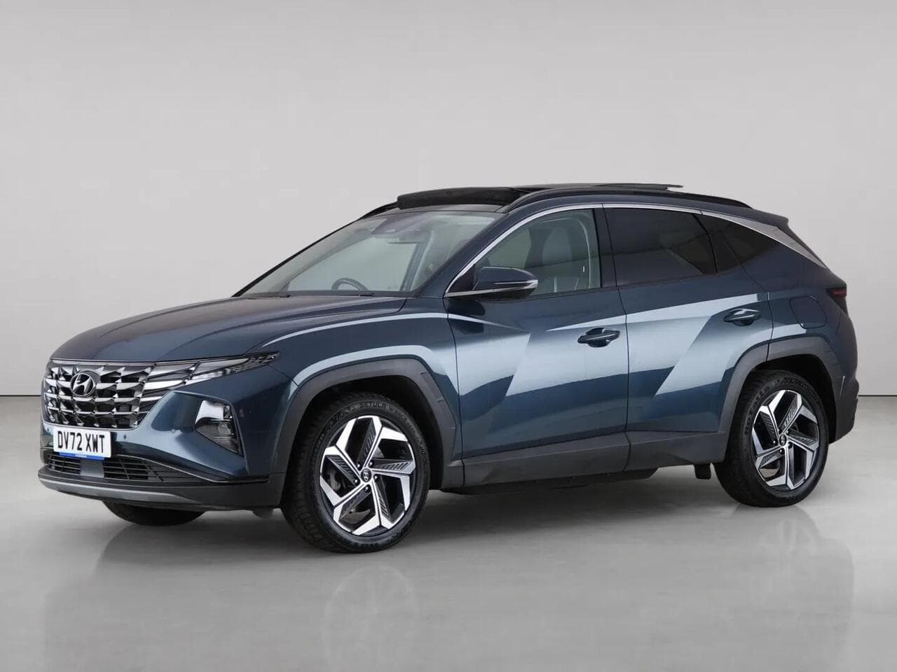 Hyundai TUCSON thumbnail Front Left