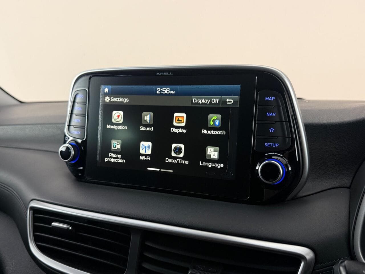 Hyundai TUCSON thumbnail Infotainment System