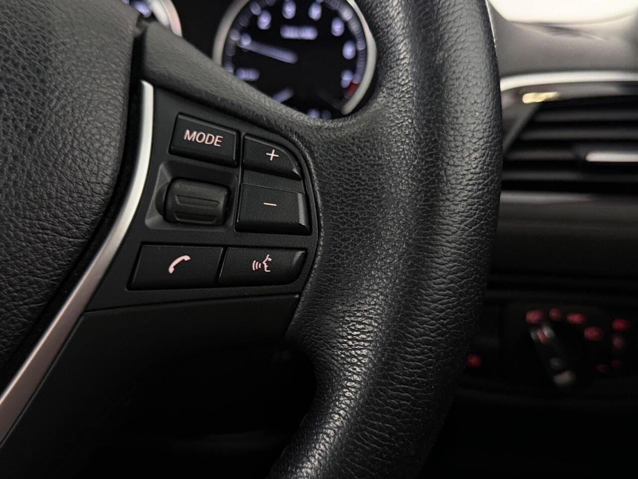 BMW 1 Series thumbnail Misc Controls