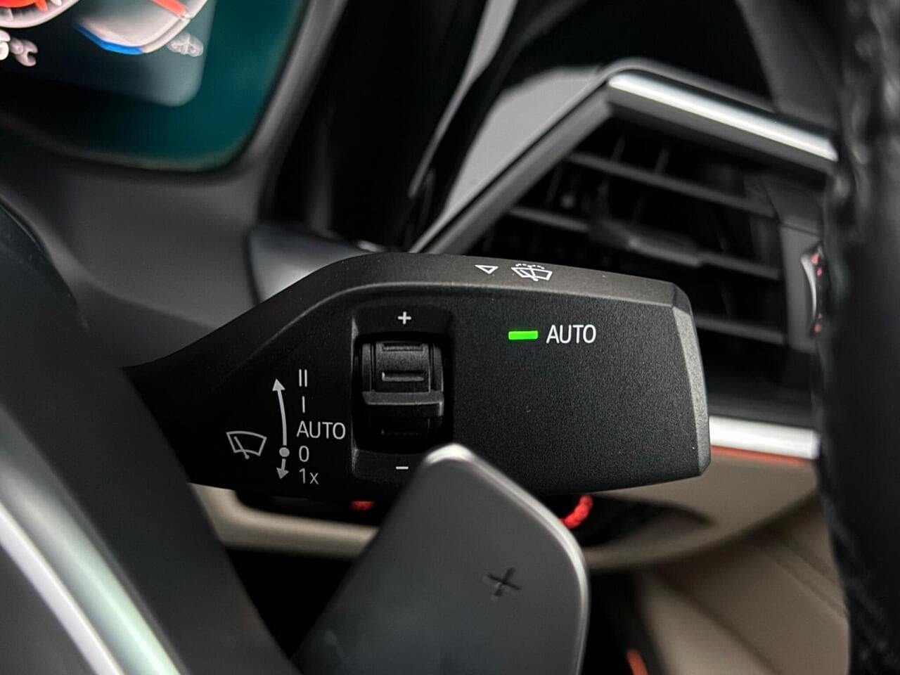 BMW 3 Series thumbnail Misc Controls