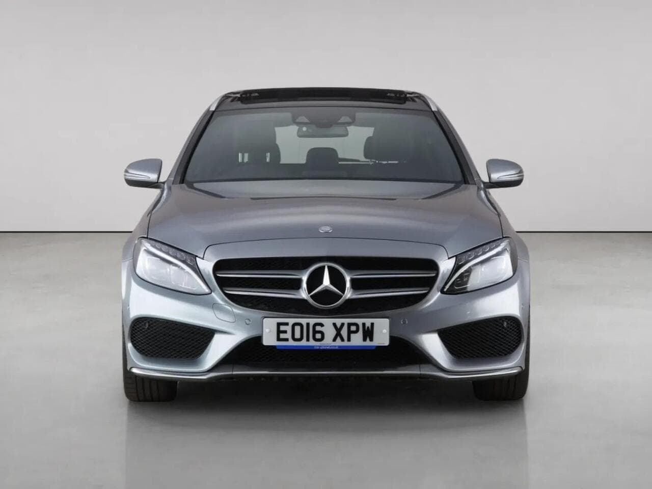 Mercedes-Benz C Class thumbnail Front