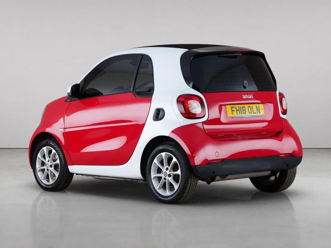Smart fortwo thumbnail Rear Left