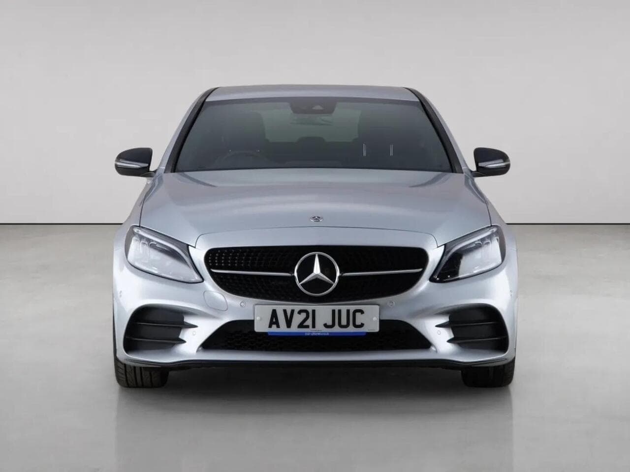 Mercedes-Benz C Class thumbnail Front