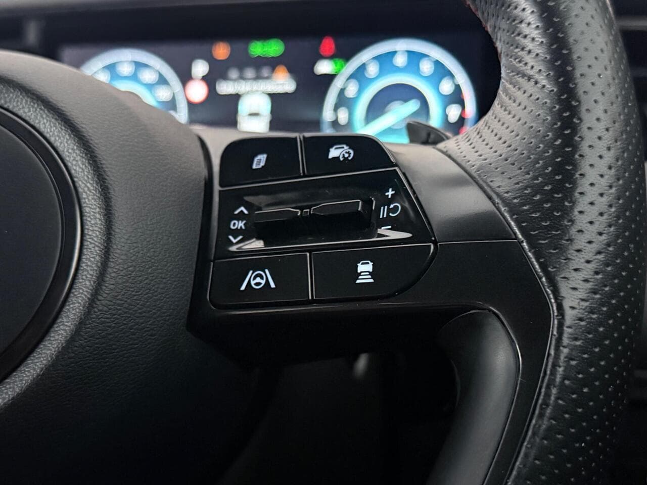 Hyundai TUCSON thumbnail Misc Controls