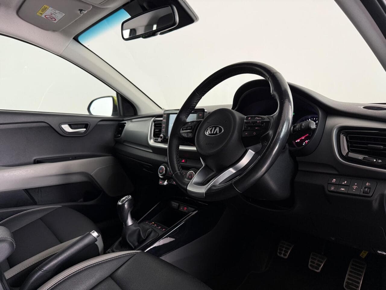 Kia Stonic thumbnail Interior Front