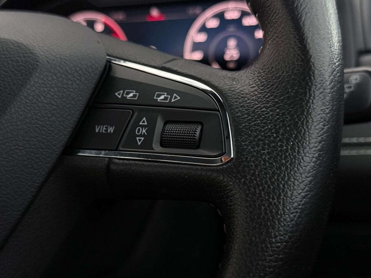 SEAT Arona thumbnail Misc Controls