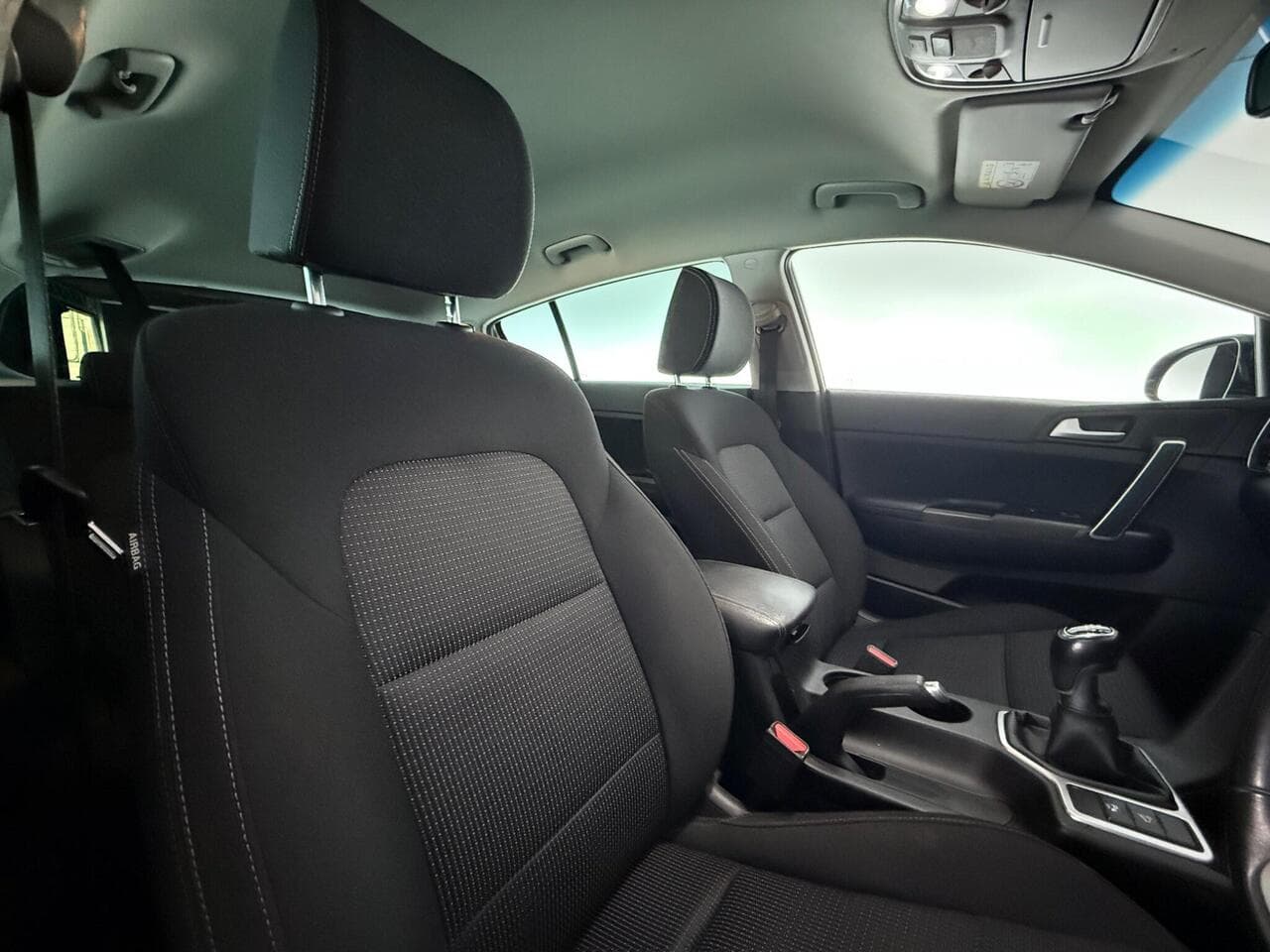 Kia Sportage thumbnail Seat Driver