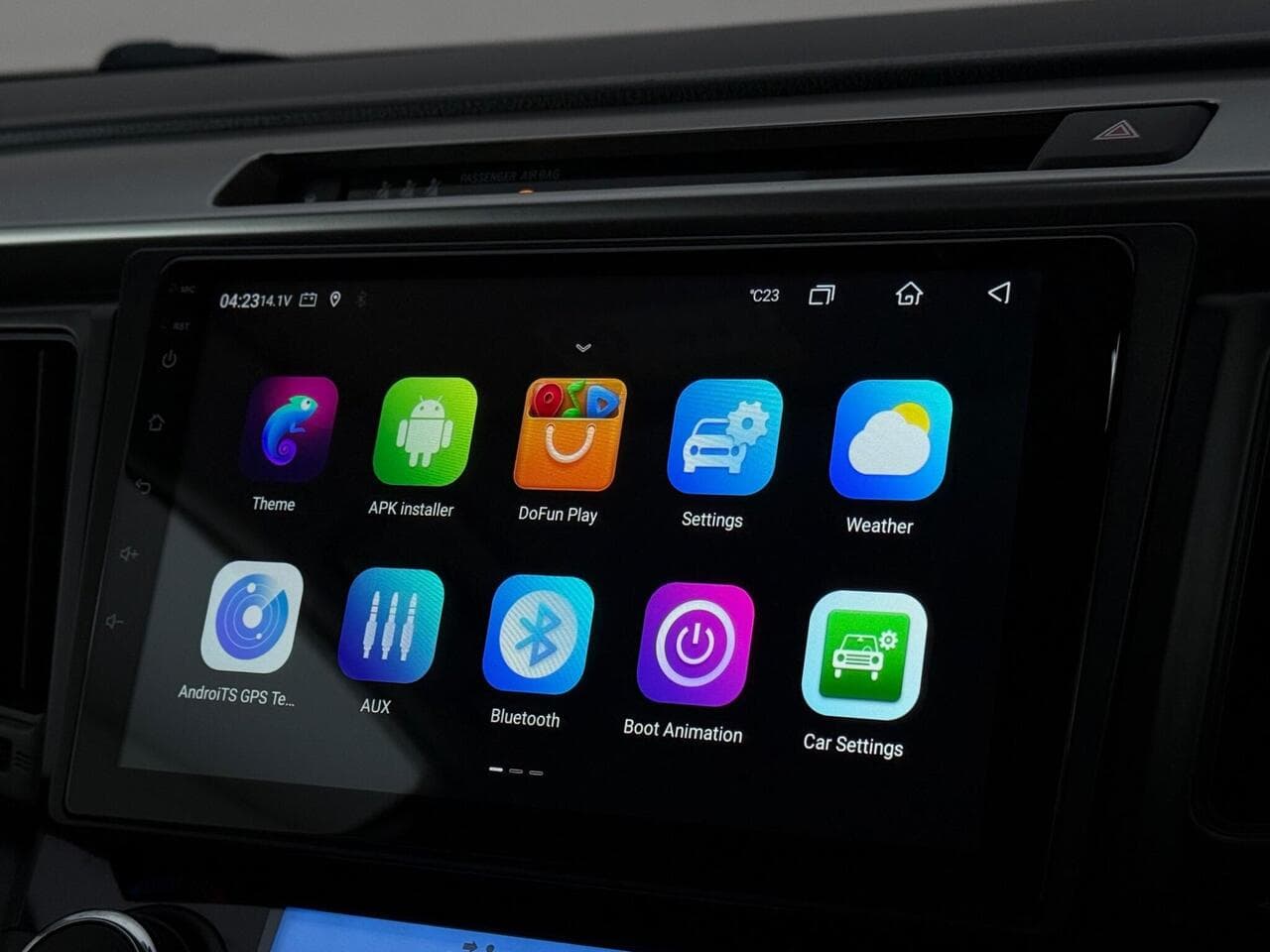 Toyota RAV4 thumbnail Infotainment System