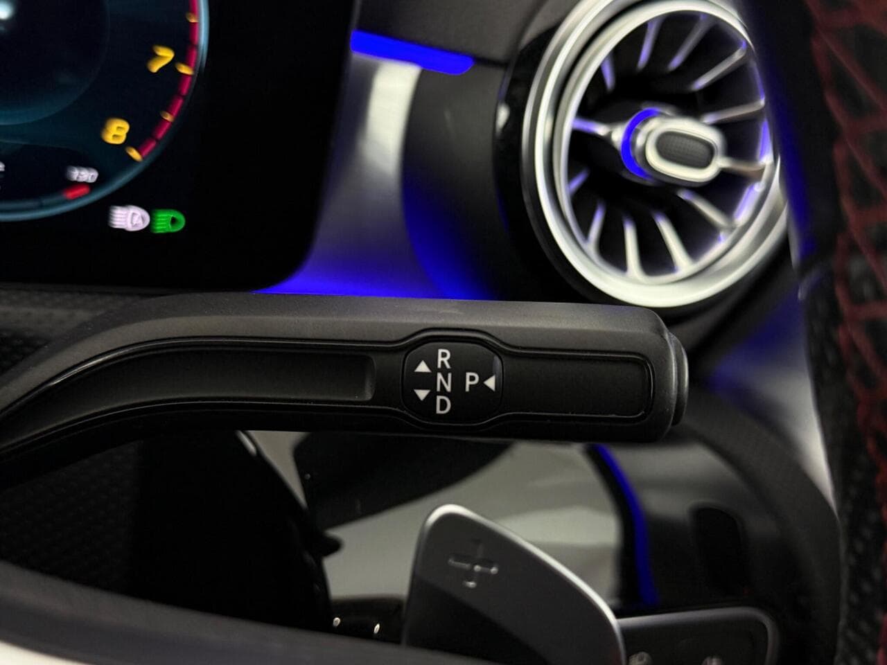 Mercedes-Benz CLA thumbnail Misc Controls