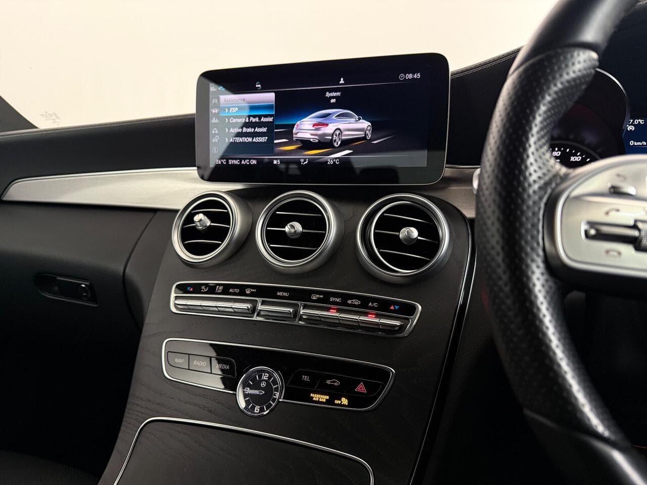 Mercedes-Benz C Class thumbnail Infotainment System