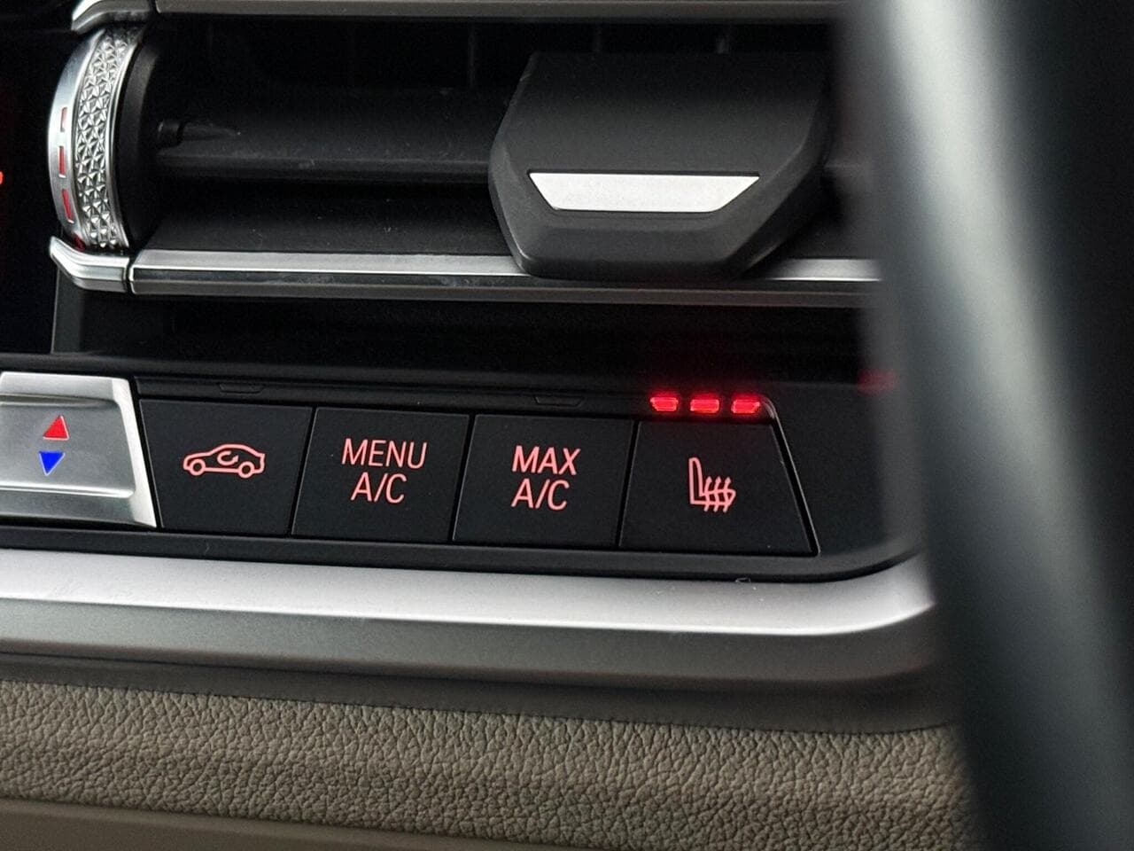 BMW 4 Series thumbnail Misc Controls