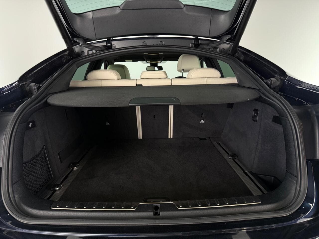 BMW X6 thumbnail Boot