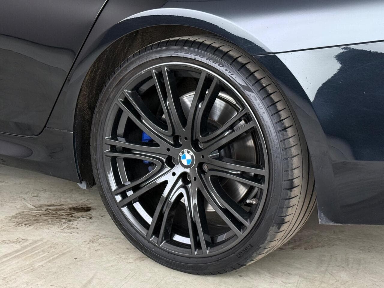BMW 5 Series thumbnail Wheel