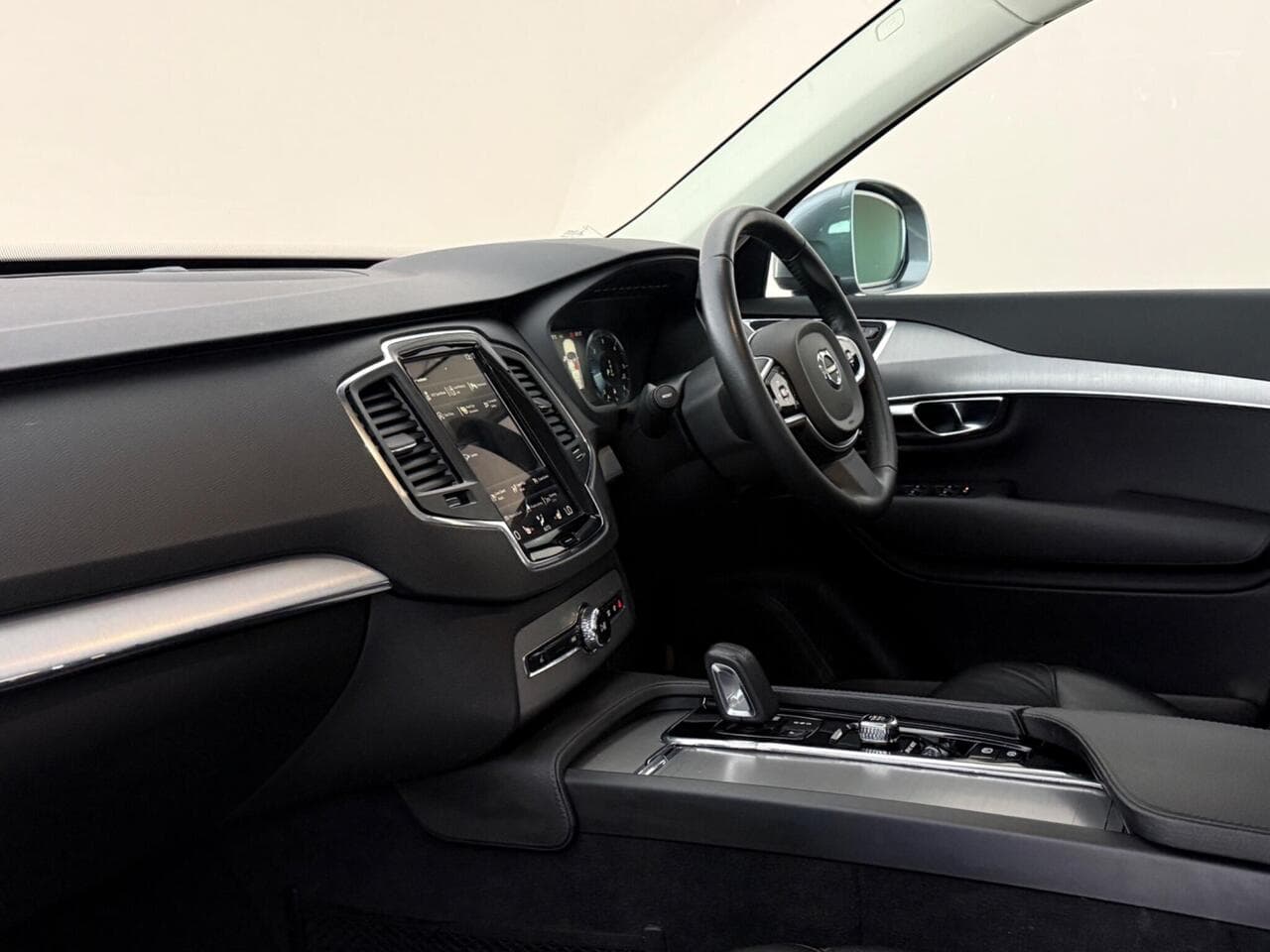 Volvo XC90 thumbnail Interior Front