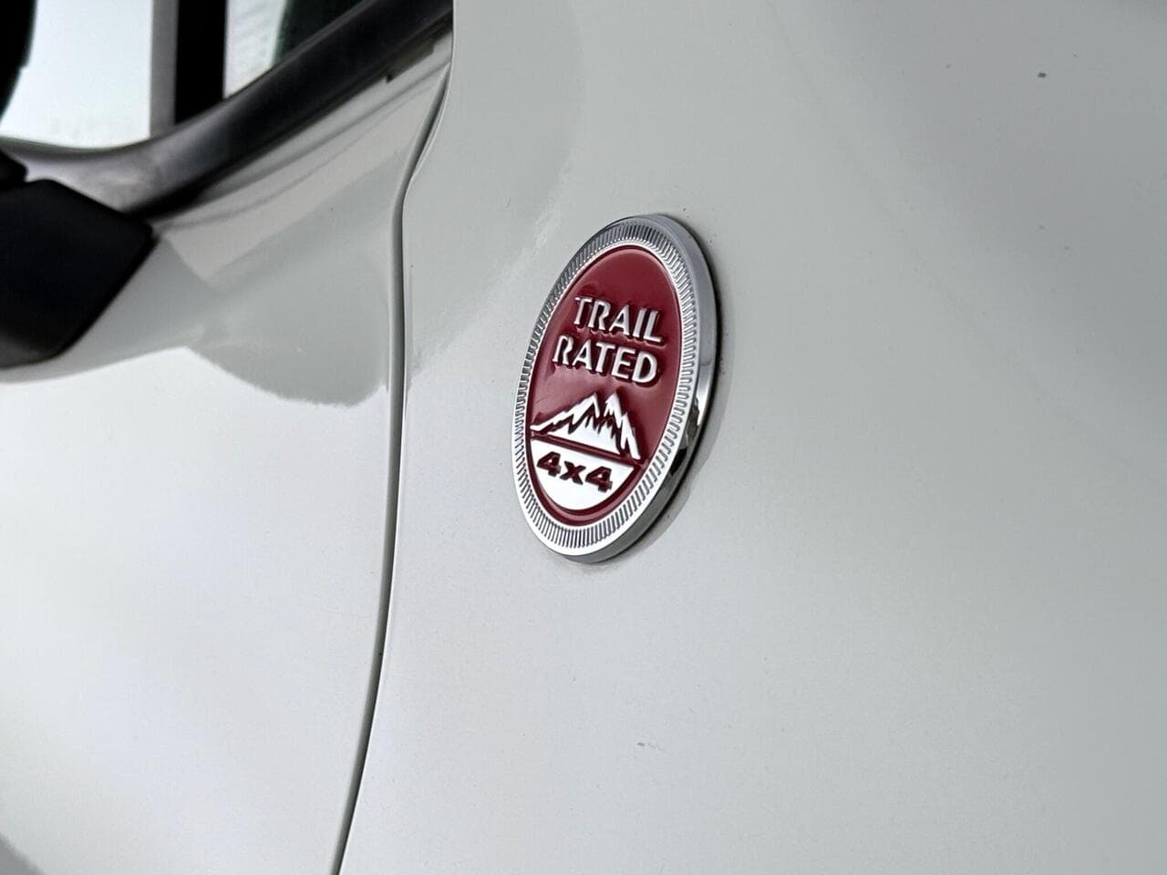 Jeep Renegade thumbnail Badge Exterior