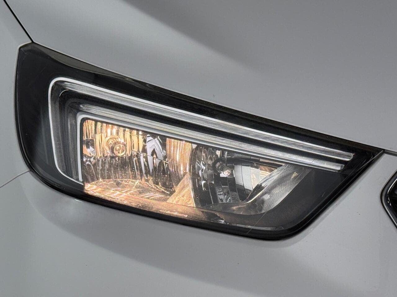 Vauxhall Mokka X thumbnail Lights Front