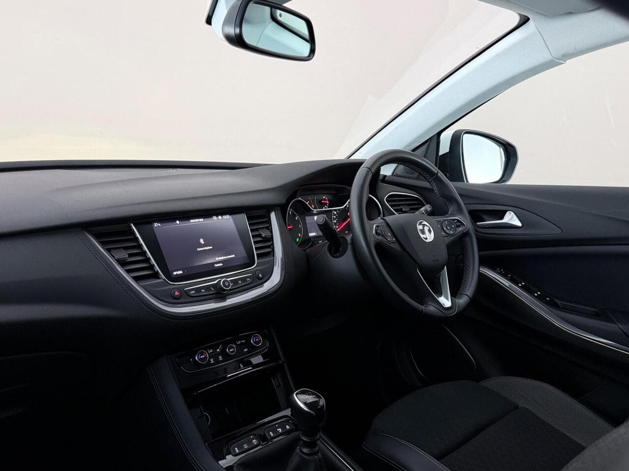 Vauxhall Grandland X thumbnail Interior Front