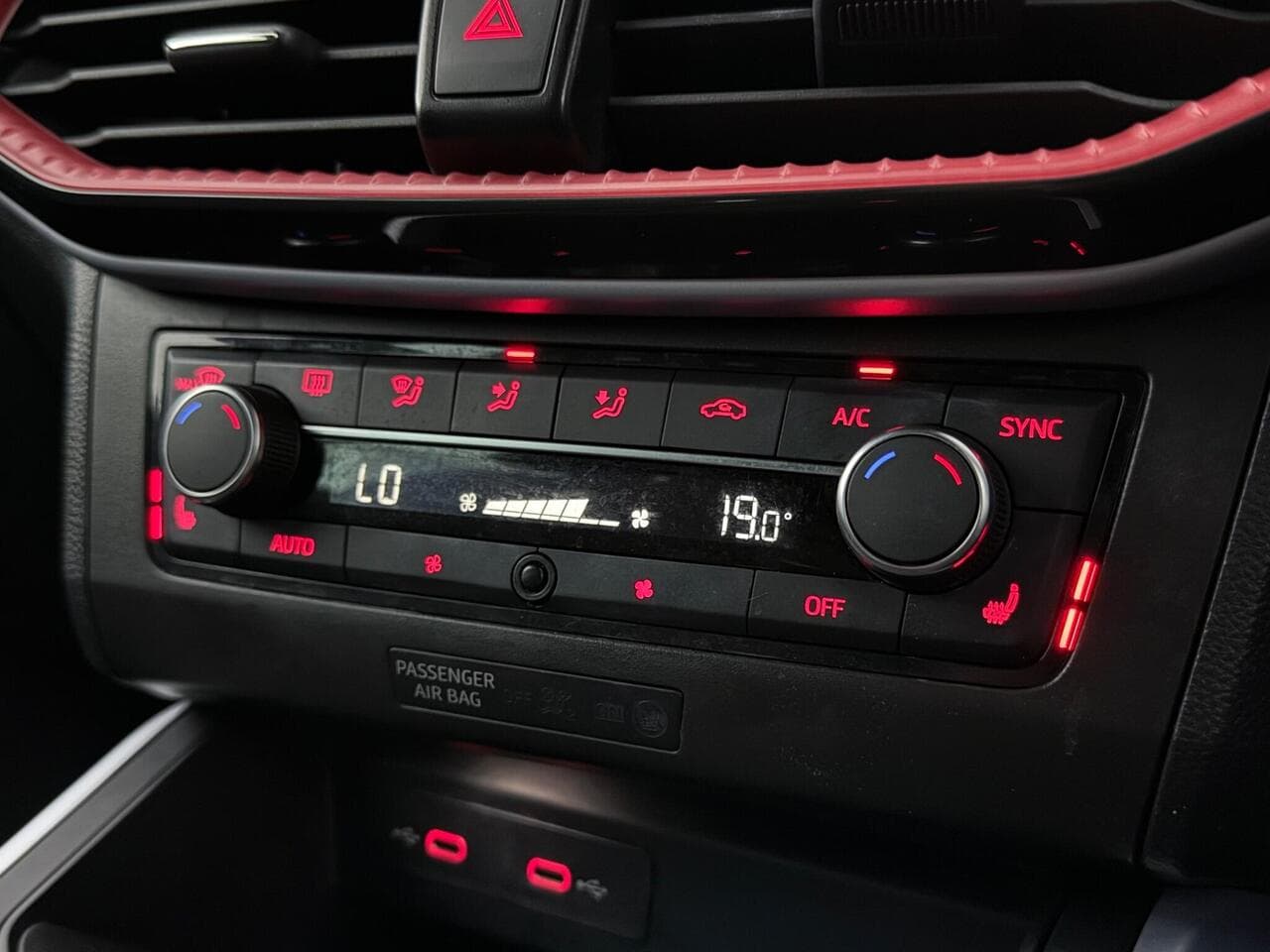 SEAT Arona thumbnail Misc Controls
