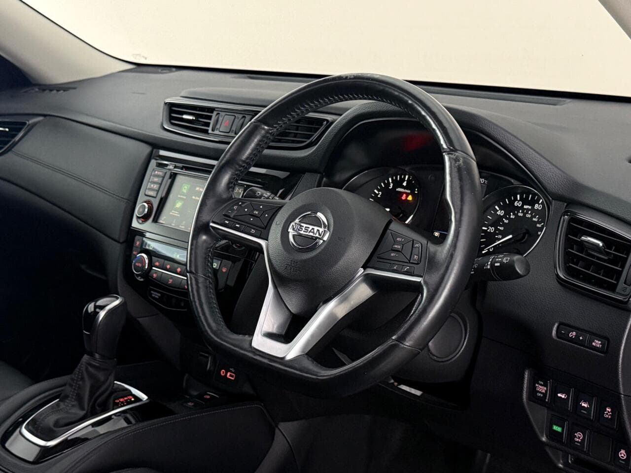 Nissan X-Trail thumbnail Inconclusive