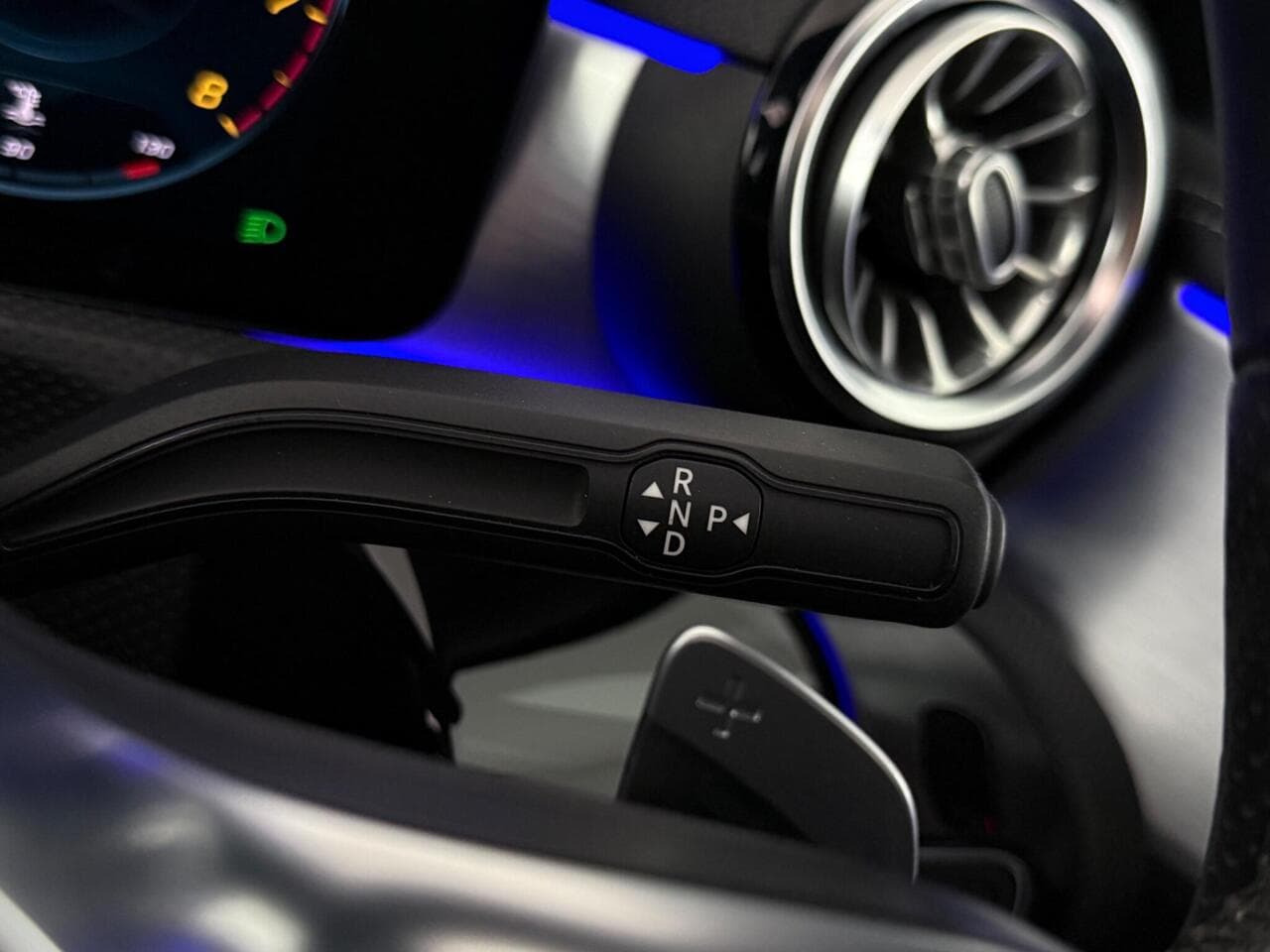 Mercedes-Benz A Class thumbnail Misc Controls