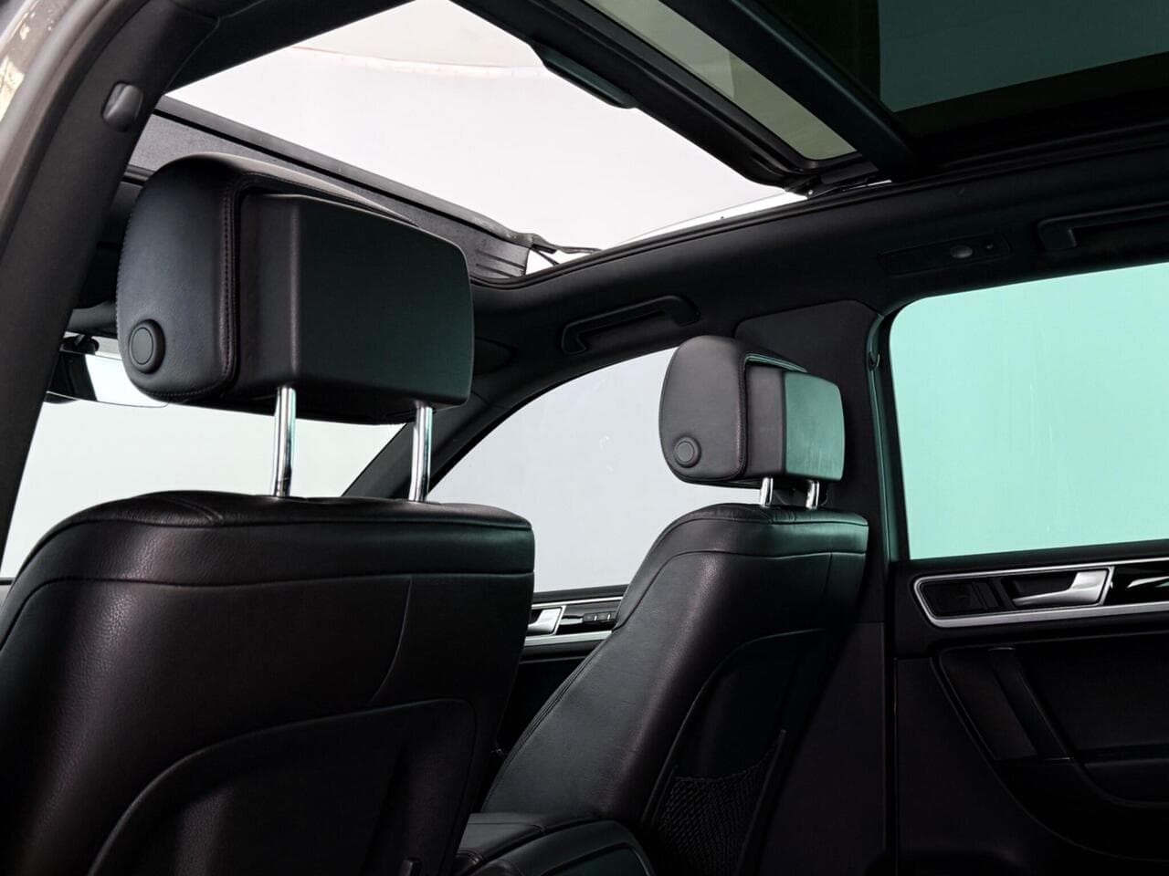 Volkswagen Touareg thumbnail Inconclusive