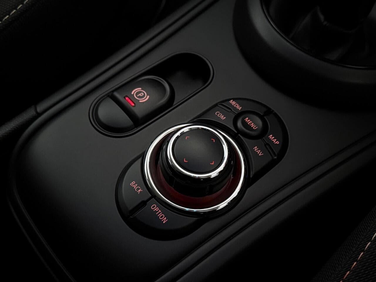 MINI Countryman thumbnail Misc Controls
