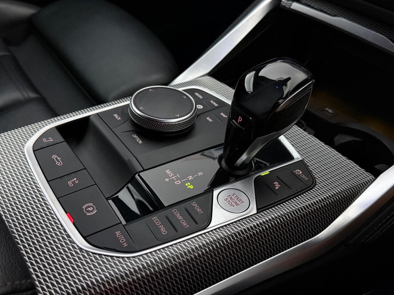BMW 4 Series thumbnail Interior Front