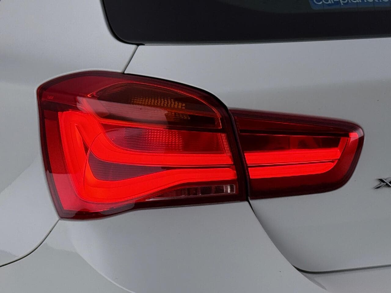BMW 1 Series thumbnail Lights Rear
