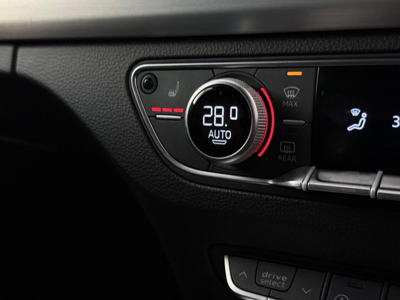 Audi Q5 thumbnail Misc Controls