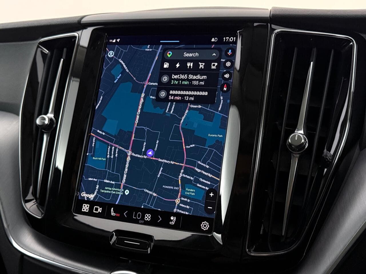 Volvo XC60 thumbnail Infotainment System