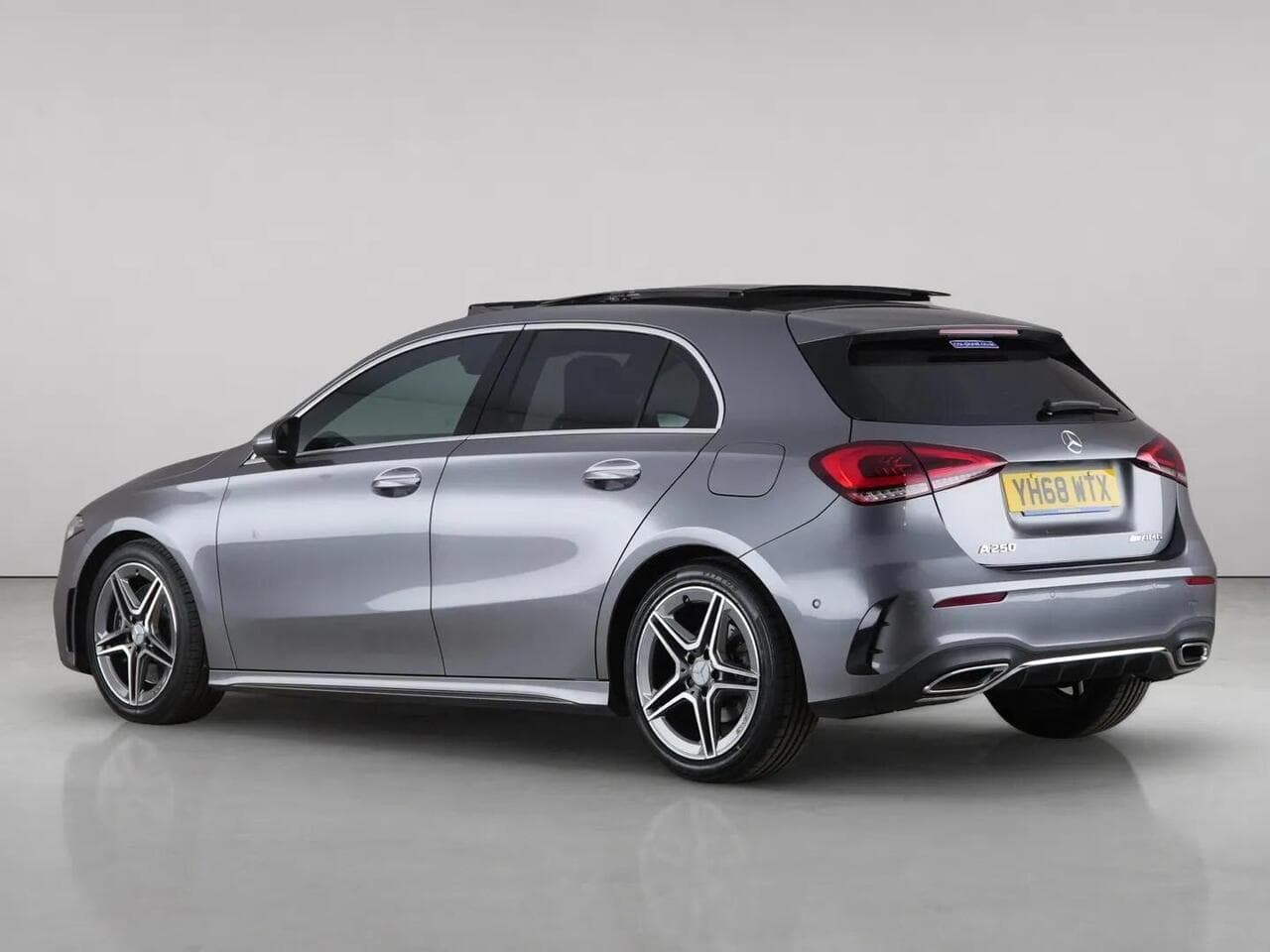 Mercedes-Benz A Class thumbnail Rear Left