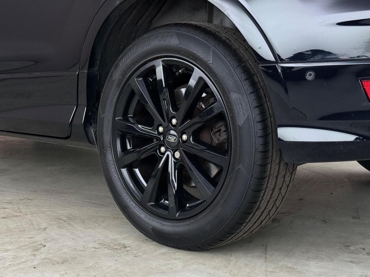 Ford Kuga thumbnail Wheel